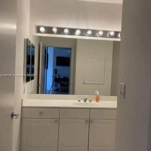 3598 Yacht Club Dr # 4, Aventura FL 33180