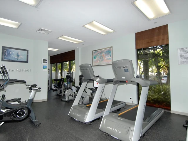 3598 Yacht Club Dr # 4, Aventura FL 33180