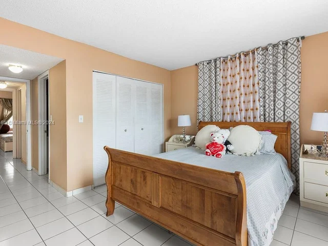 820 SW 105th Ave # 607, Miami FL 33174