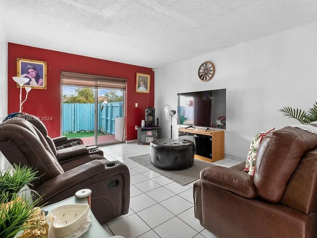 820 SW 105th Ave # 607, Miami FL 33174