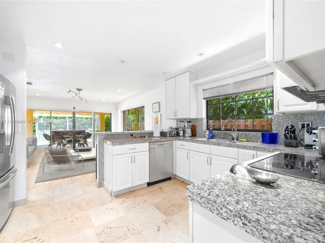 301 W Rivo Alto Dr # 0, Miami Beach FL 33139