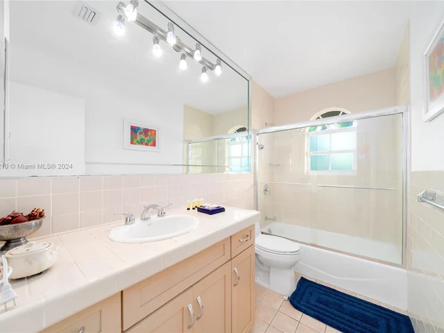 301 W Rivo Alto Dr # 0, Miami Beach FL 33139