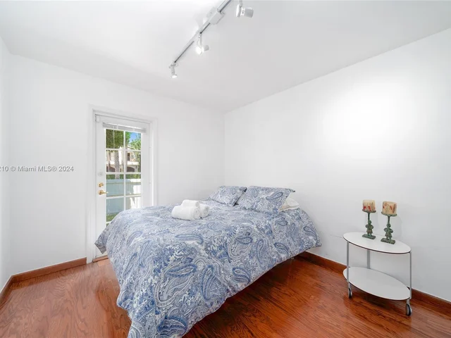 301 W Rivo Alto Dr # 0, Miami Beach FL 33139