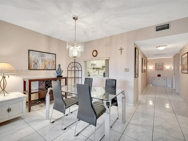 2800 N Palm Aire Dr # 310, Pompano Beach FL 33069