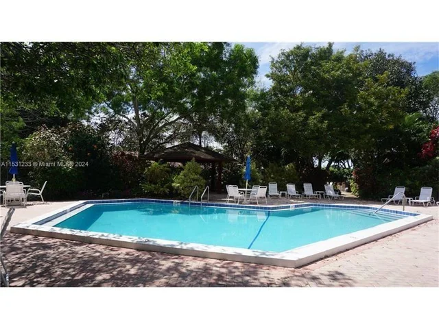 2800 N Palm Aire Dr # 310, Pompano Beach FL 33069