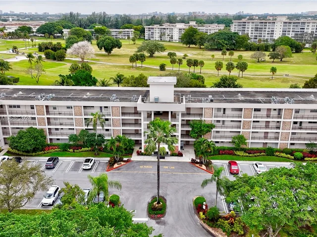 2800 N Palm Aire Dr # 310, Pompano Beach FL 33069