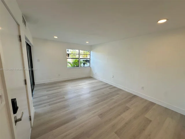 9734 NW 5th Ter # 9734, Miami FL 33172