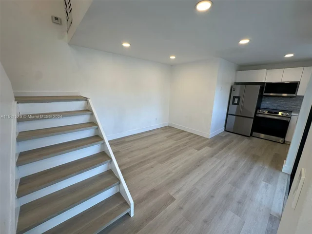 9734 NW 5th Ter # 9734, Miami FL 33172