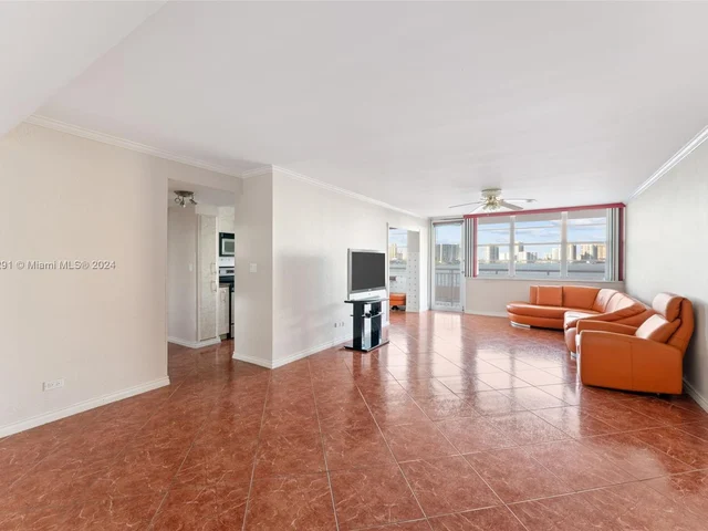 251 174th St # 319, Sunny Isles Beach FL 33160