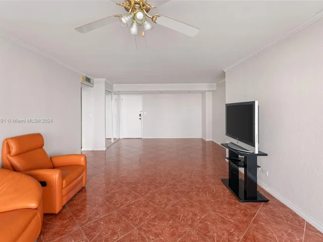 251 174th St # 319, Sunny Isles Beach FL 33160