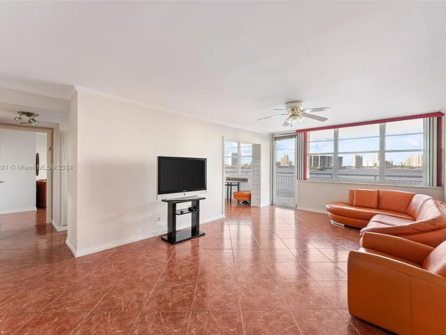 251 174th St # 319, Sunny Isles Beach FL 33160