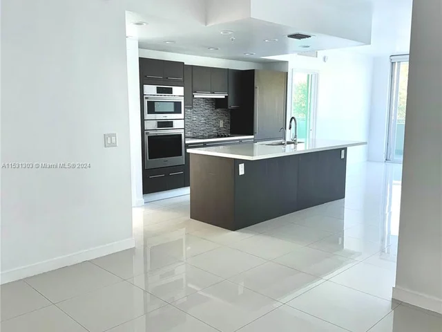 7751 NW 107th Ave # 215, Doral FL 33178