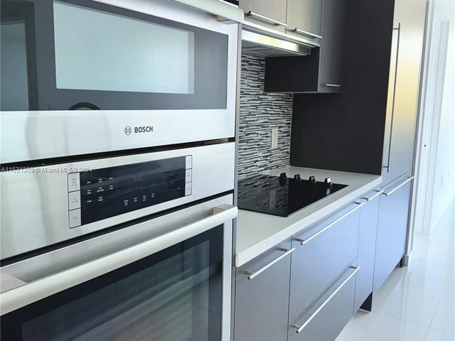 7751 NW 107th Ave # 215, Doral FL 33178