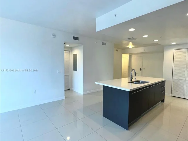 7751 NW 107th Ave # 215, Doral FL 33178