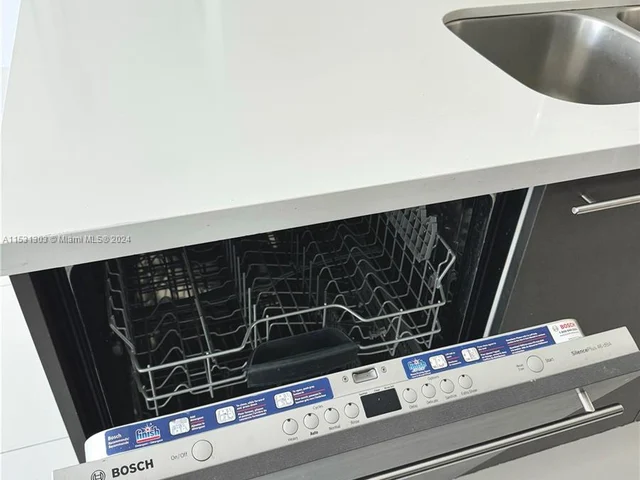 7751 NW 107th Ave # 215, Doral FL 33178