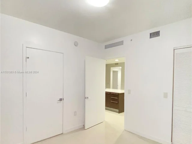 7751 NW 107th Ave # 215, Doral FL 33178