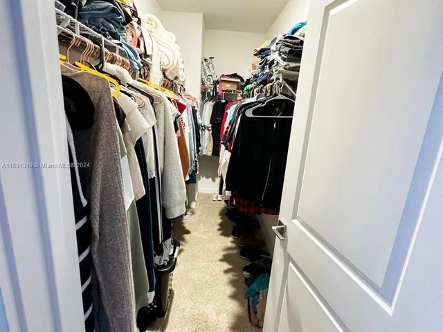 848 SE 17th St # 1, Homestead FL 33034