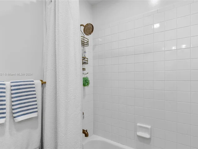 17543 SW 142nd Ct, Miami FL 33177