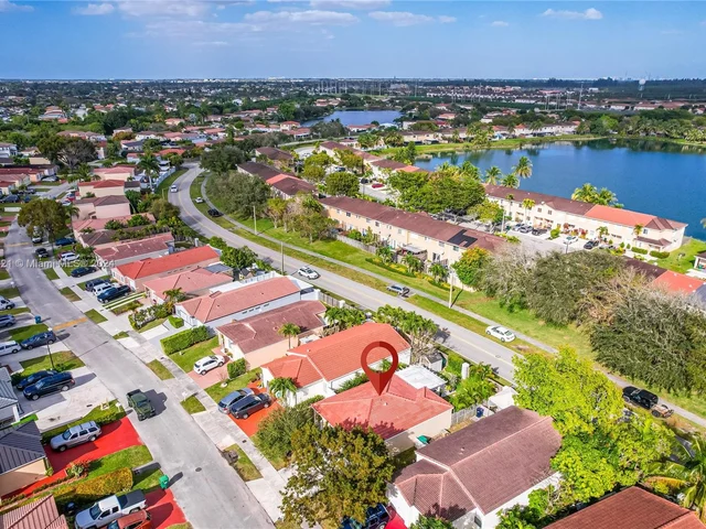 17543 SW 142nd Ct, Miami FL 33177