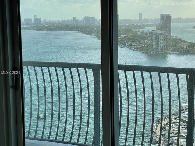 1750 N Bayshore Dr # 2502, Miami FL 33132
