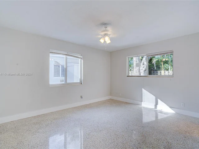 422 31st St, West Palm Beach FL 33407