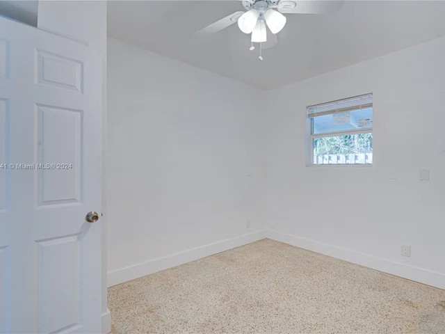 422 31st St, West Palm Beach FL 33407