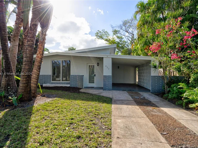 422 31st St, West Palm Beach FL 33407