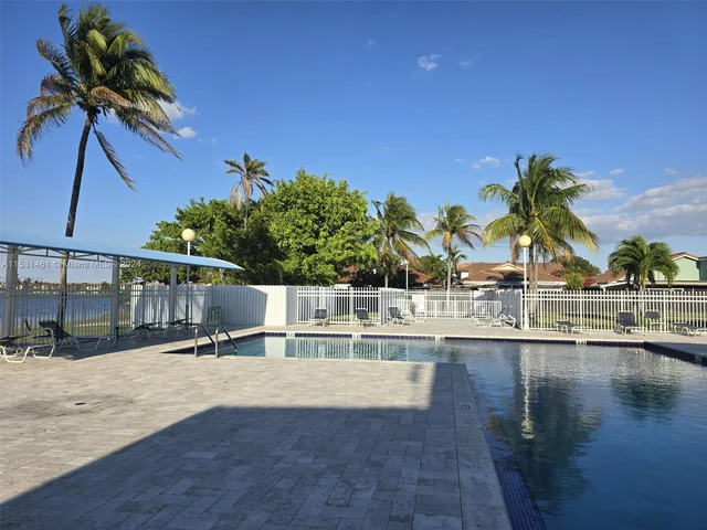 1141 NW 126th Pl, Miami FL 33182