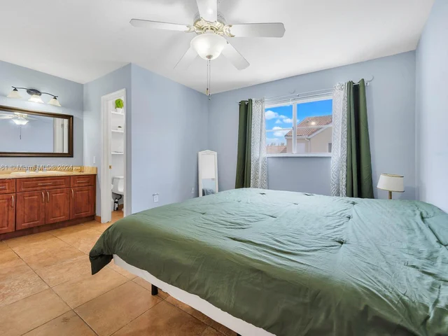 1141 NW 126th Pl, Miami FL 33182