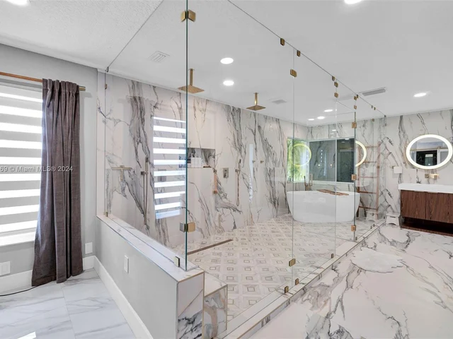 12950 NW 6th St, Miami FL 33182