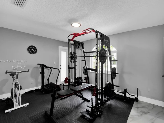 12950 NW 6th St, Miami FL 33182