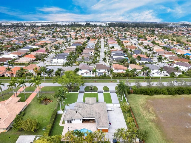 12950 NW 6th St, Miami FL 33182