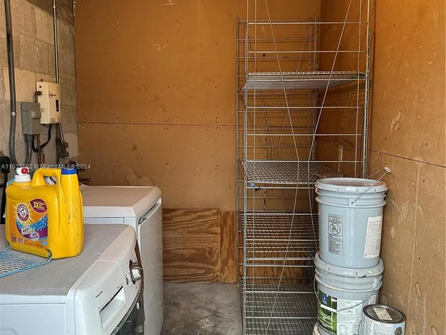 1237 NW 15th Ave, Fort Lauderdale FL 33311