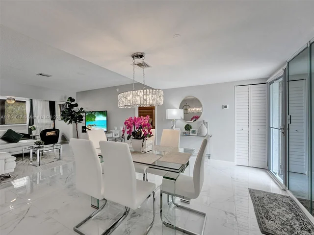 1801 Presidential Way # D202, West Palm Beach FL 33401