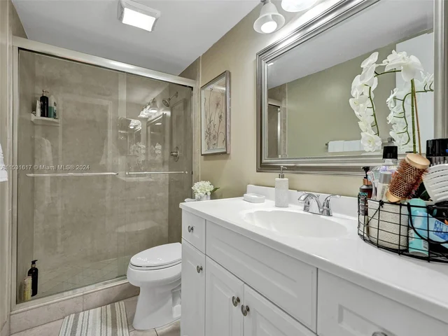 1801 Presidential Way # D202, West Palm Beach FL 33401