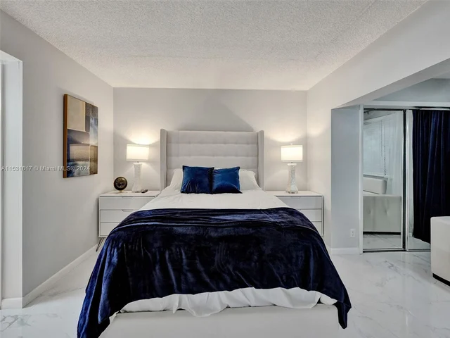 1801 Presidential Way # D202, West Palm Beach FL 33401