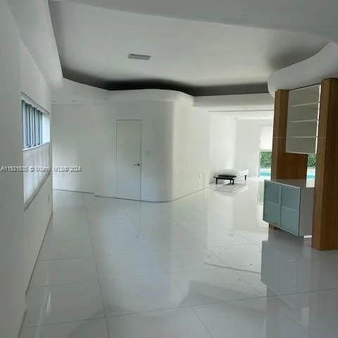 1000 N Shore Dr, Miami Beach FL 33141