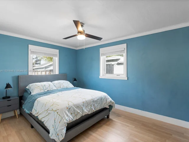 4313 SW 50th St, Dania Beach FL 33314