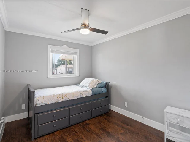 4313 SW 50th St, Dania Beach FL 33314