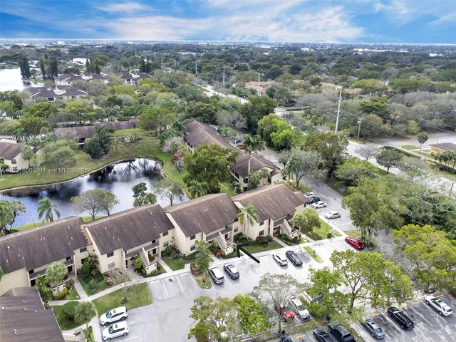 3235 S Carambola Cir S # 23118, Coconut Creek FL 33066