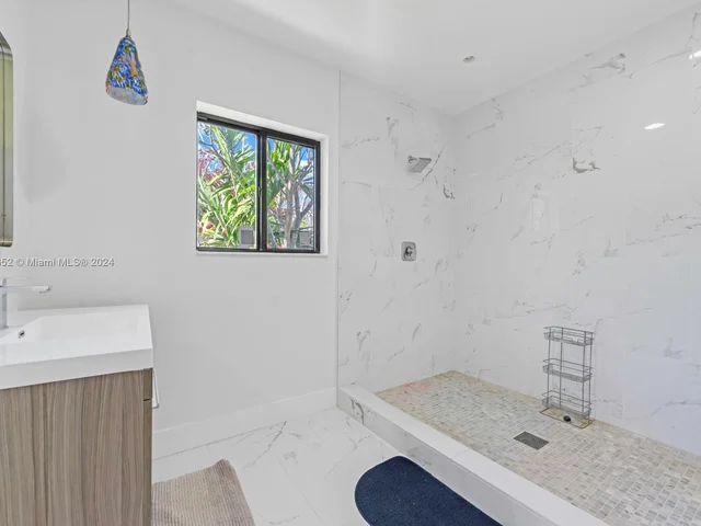 1535 SW 13th St, Miami FL 33145