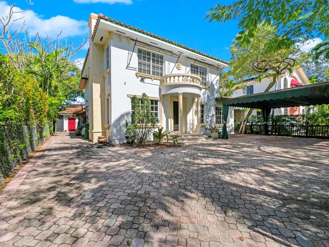 1535 SW 13th St, Miami FL 33145