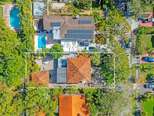 1535 SW 13th St, Miami FL 33145