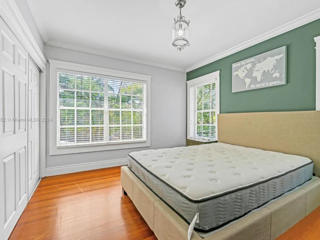 1535 SW 13th St, Miami FL 33145