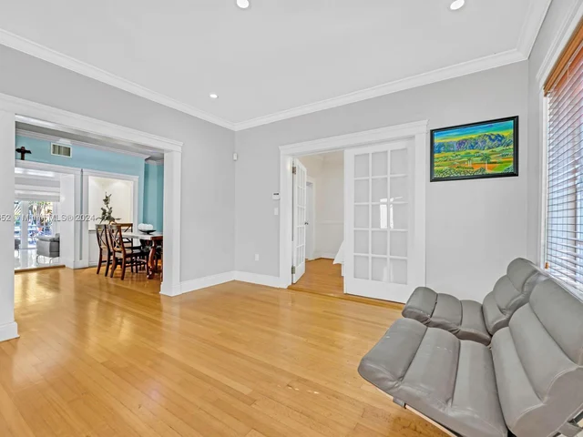 1535 SW 13th St, Miami FL 33145