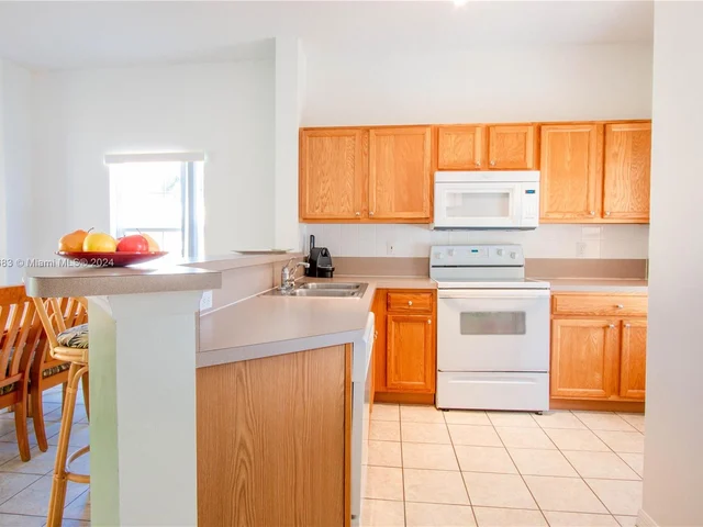 1075 Park Ridge Cir # 1075, Kissimmee FL 34746