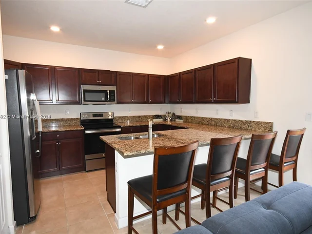 9419 W 32nd Ln # 9419, Hialeah FL 33018