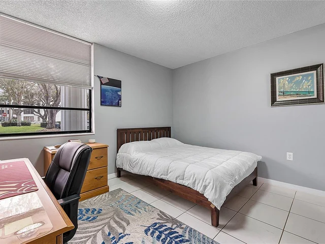 1713 Whitehall Dr # 103, Davie FL 33324