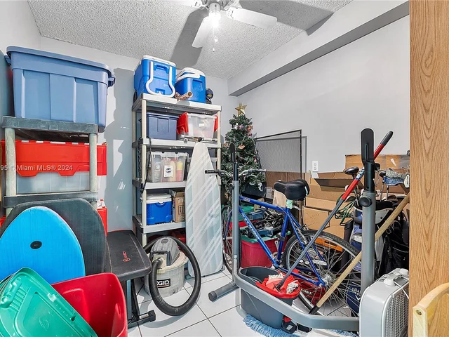 1713 Whitehall Dr # 103, Davie FL 33324