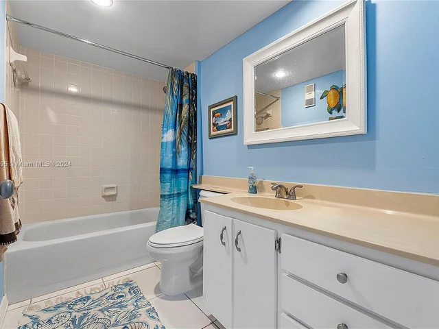 1713 Whitehall Dr # 103, Davie FL 33324